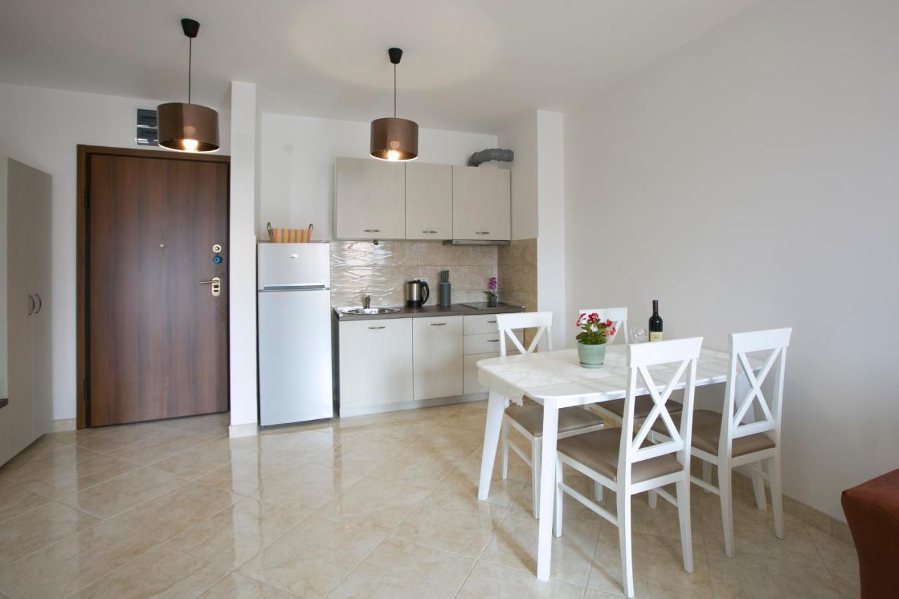 Anatolia - Family Sea View One-Bedroom Apartment 부드바 외부 사진