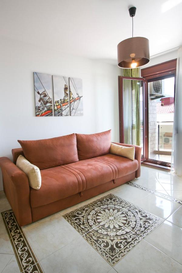 Anatolia - Family Sea View One-Bedroom Apartment 부드바 외부 사진